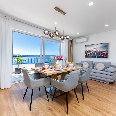 Seaview Apartments Nives Брела Екстериор снимка