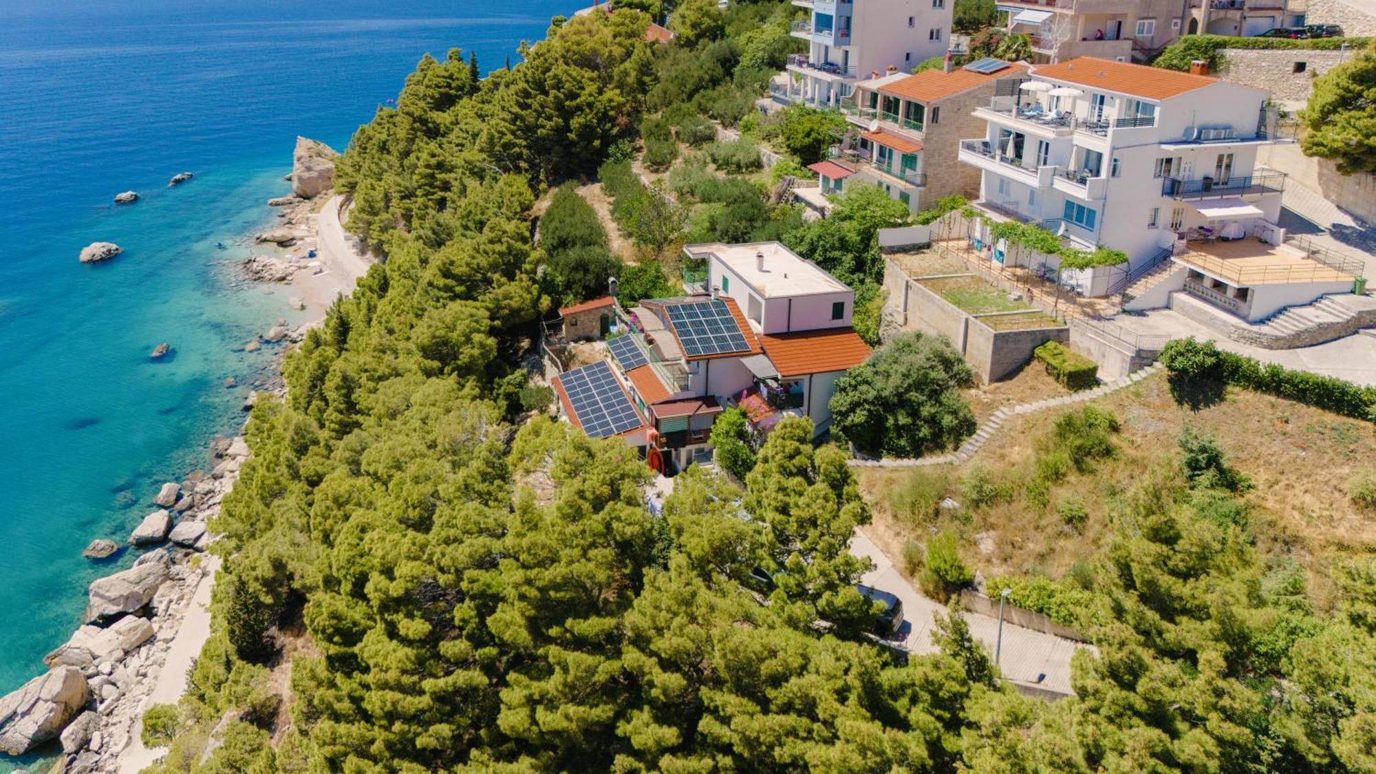 Seaview Apartments Nives Брела Екстериор снимка