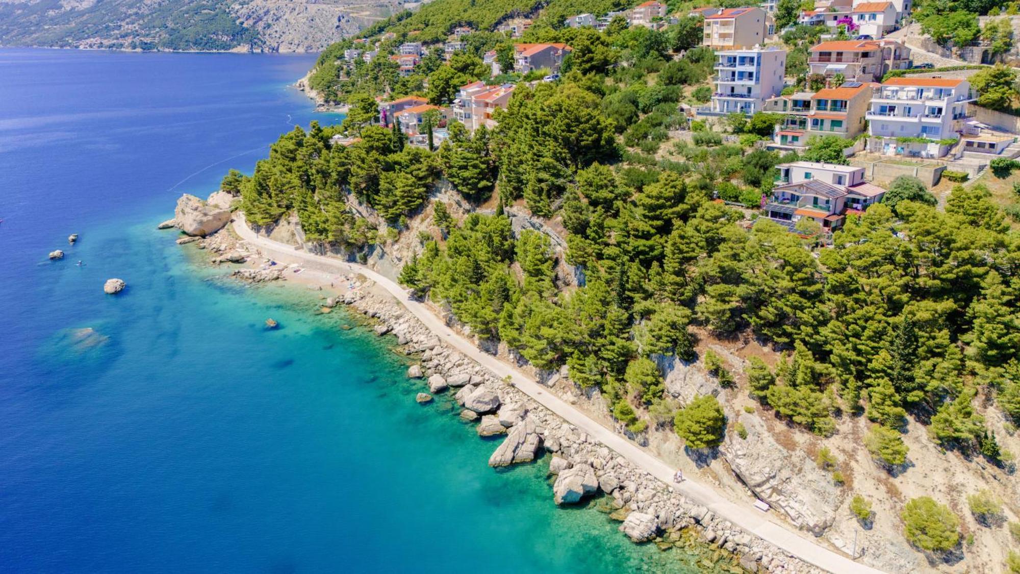 Seaview Apartments Nives Брела Екстериор снимка