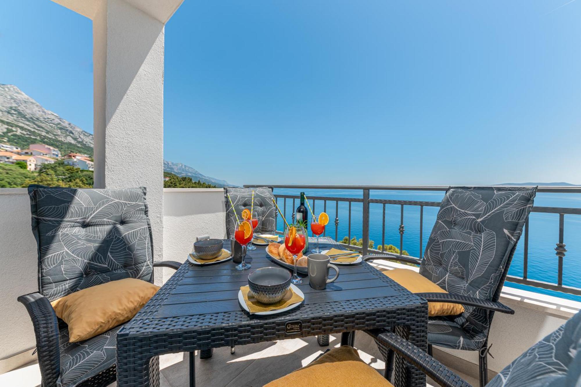 Seaview Apartments Nives Брела Стая снимка