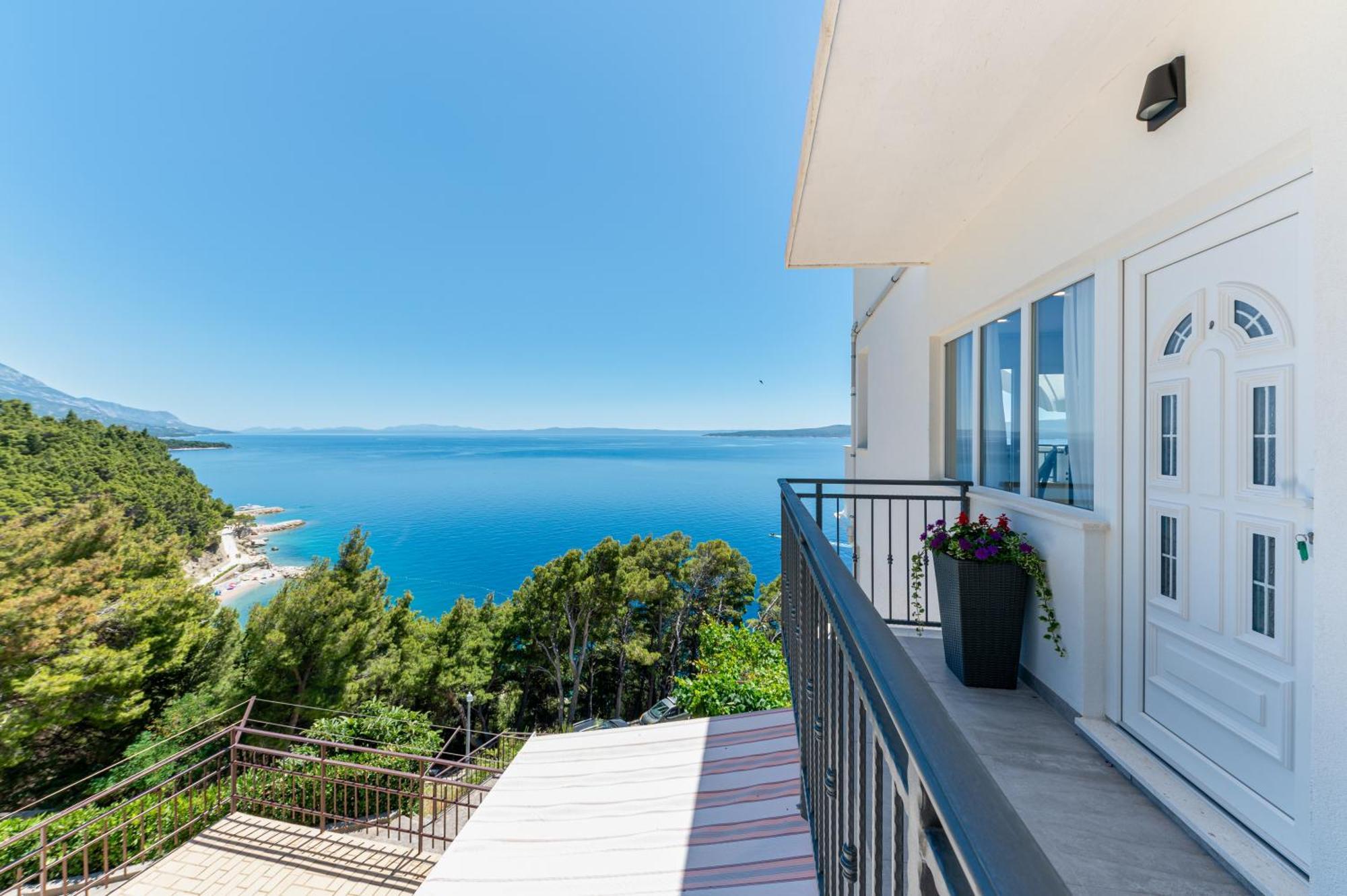 Seaview Apartments Nives Брела Стая снимка