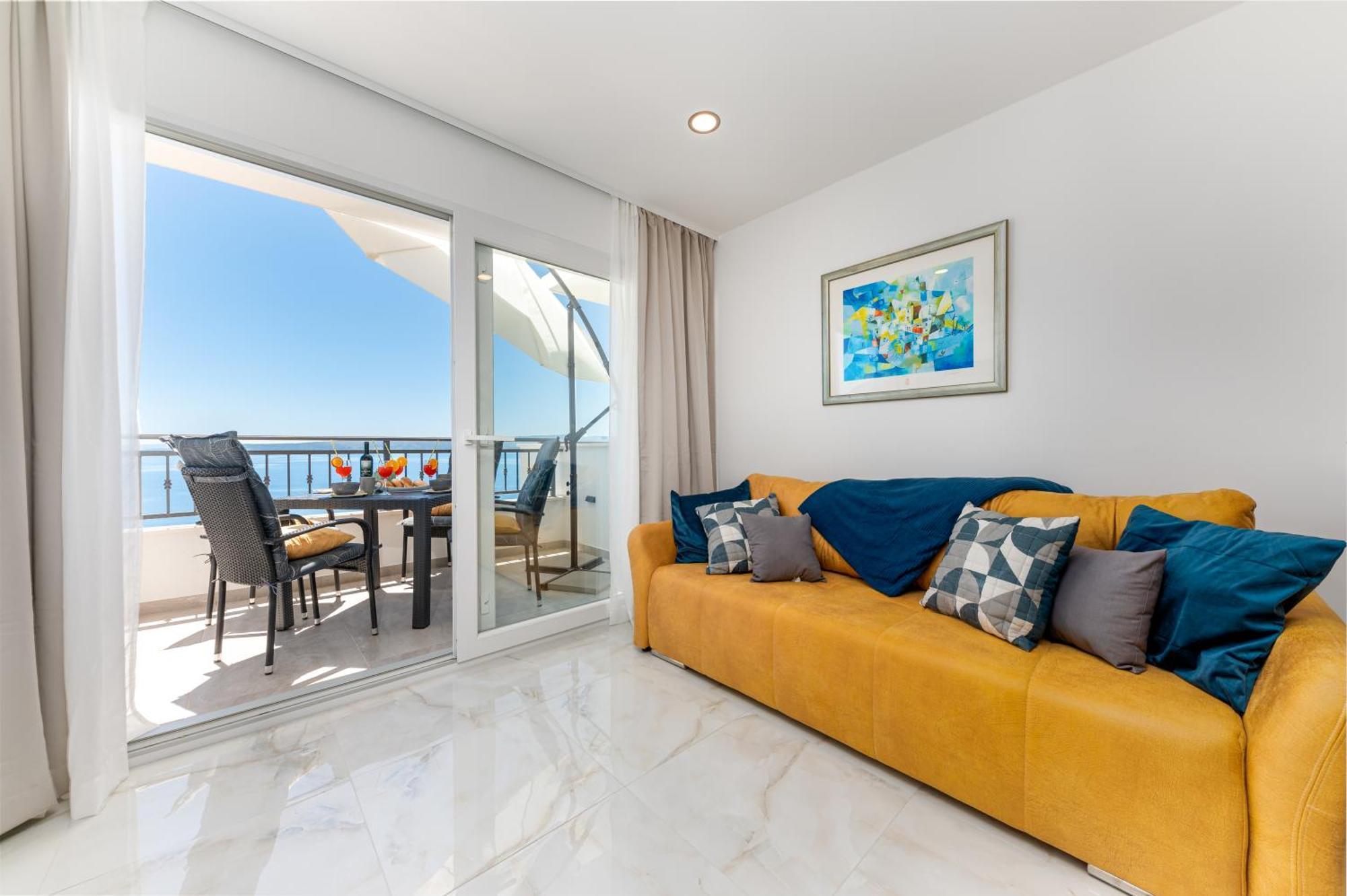 Seaview Apartments Nives Брела Екстериор снимка