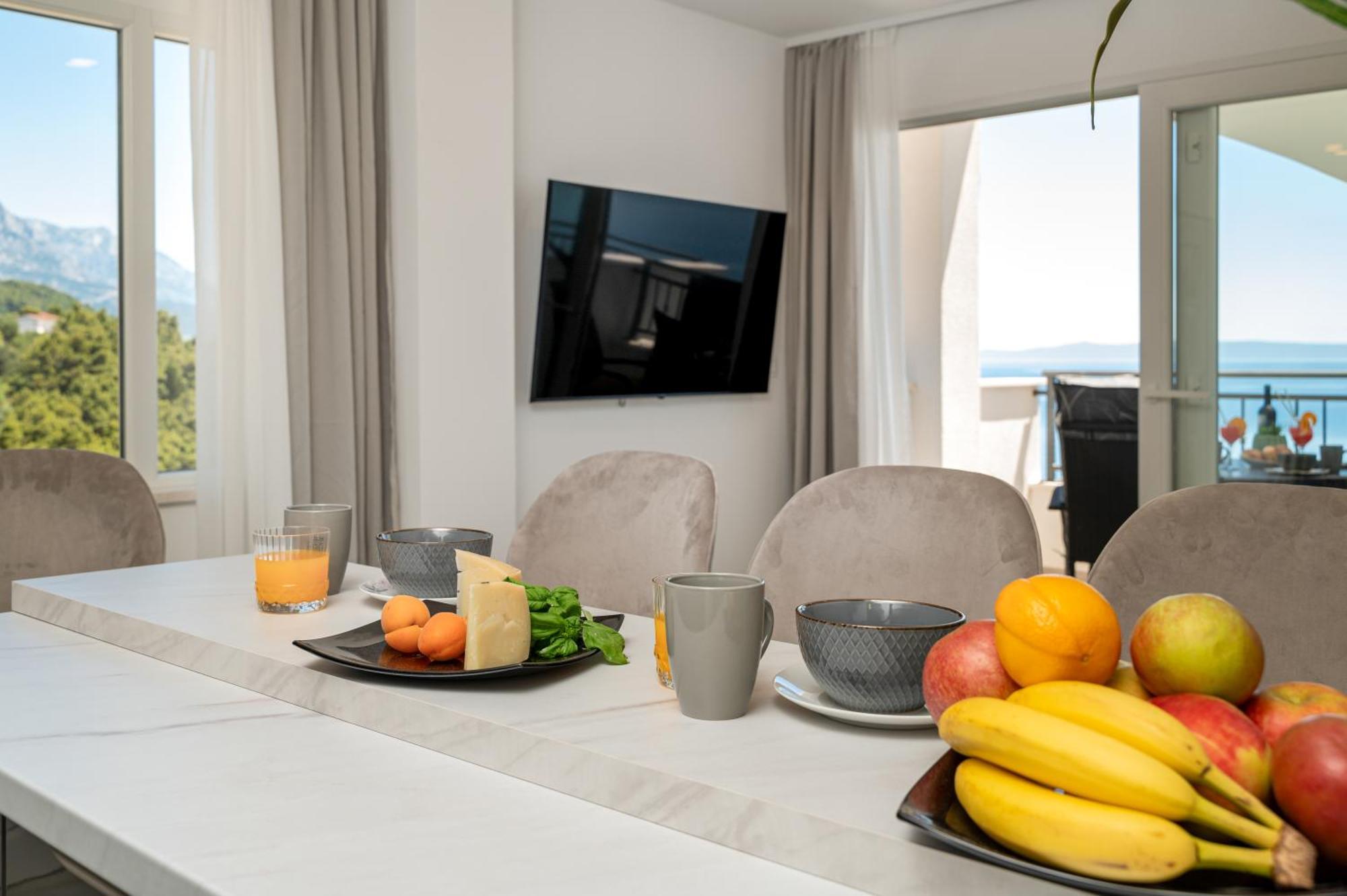 Seaview Apartments Nives Брела Стая снимка