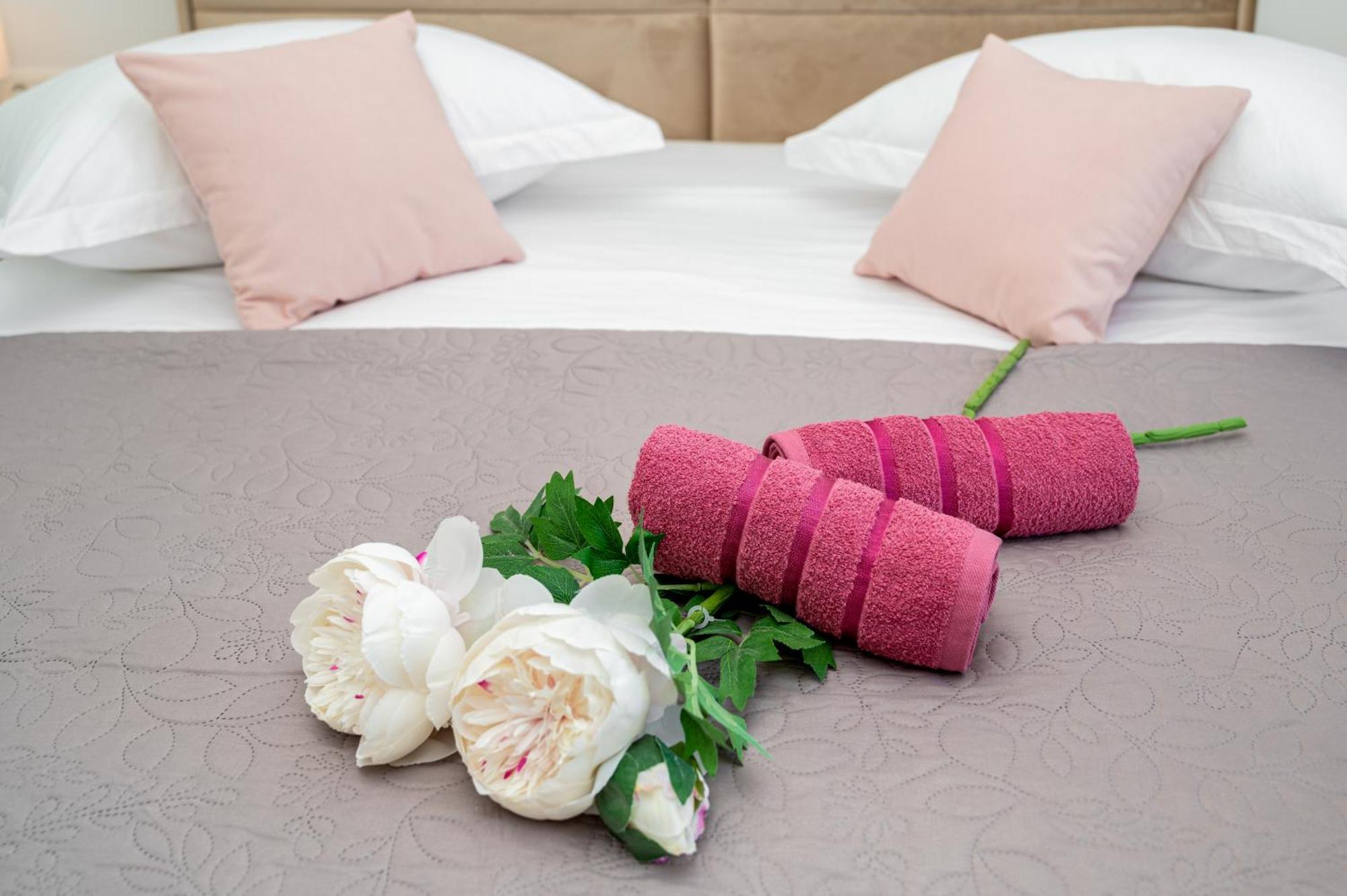 Seaview Apartments Nives Брела Екстериор снимка
