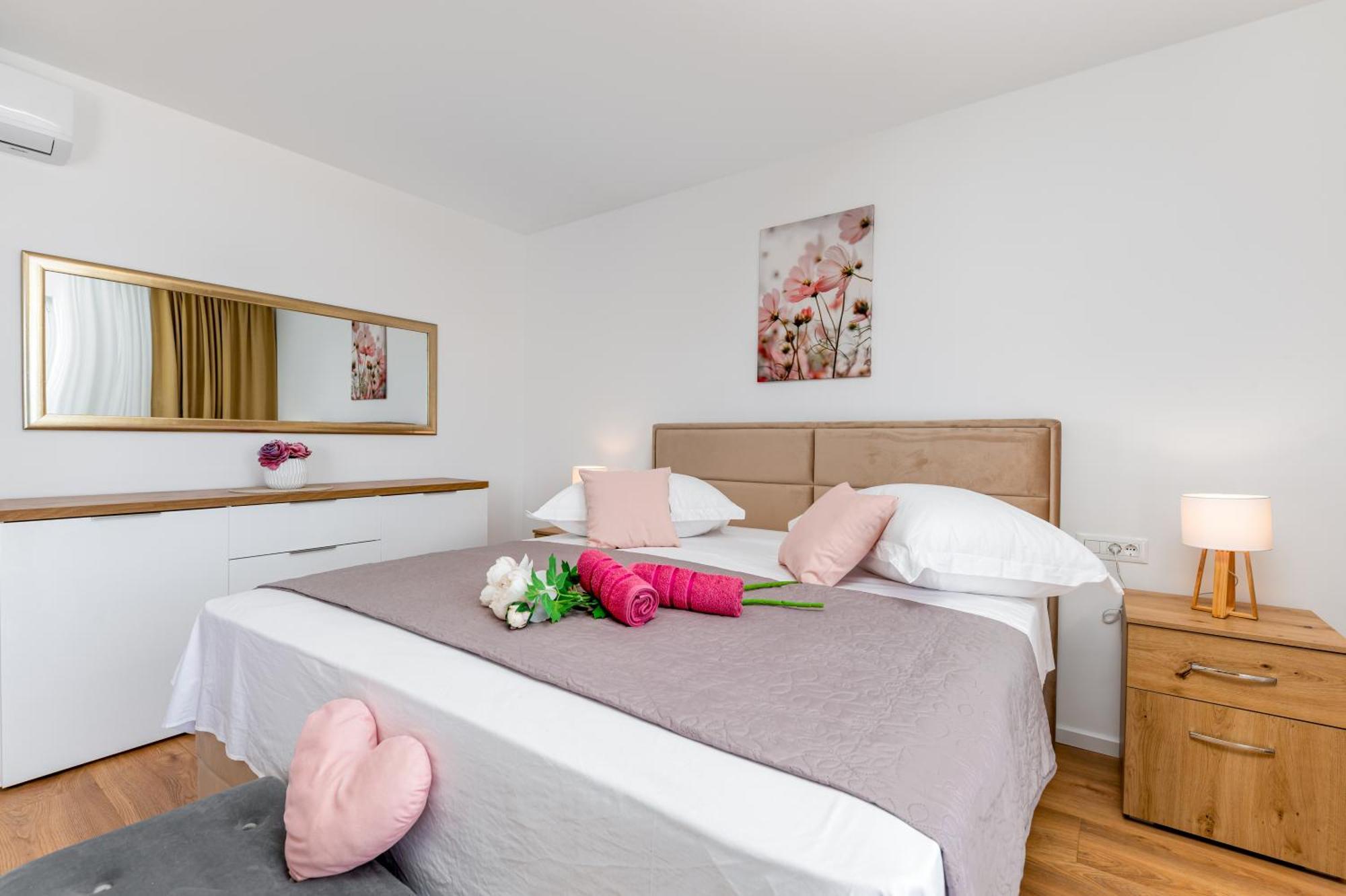 Seaview Apartments Nives Брела Стая снимка
