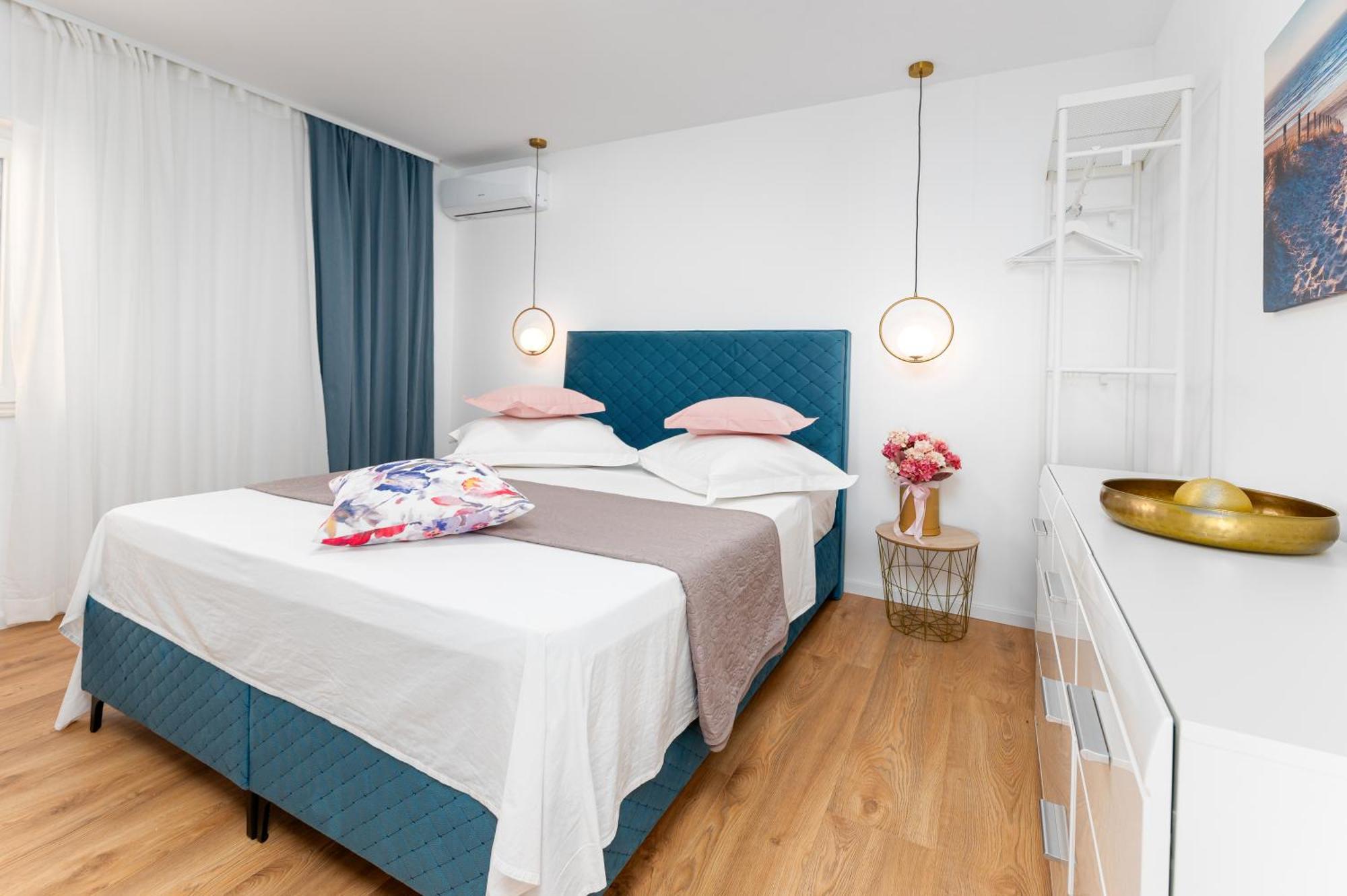 Seaview Apartments Nives Брела Екстериор снимка