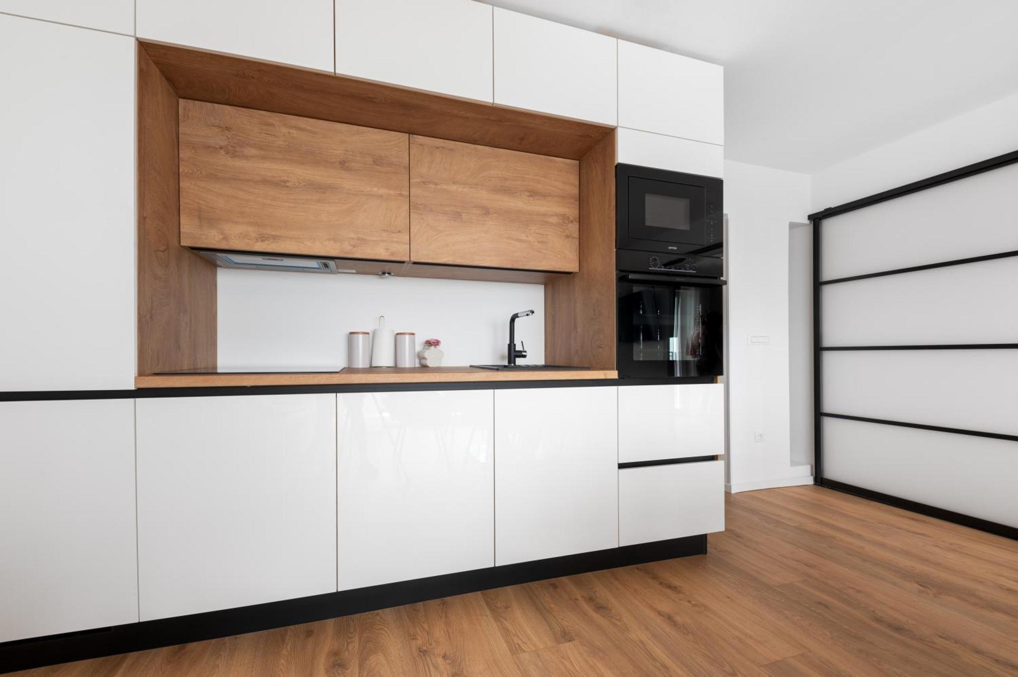 Seaview Apartments Nives Брела Екстериор снимка